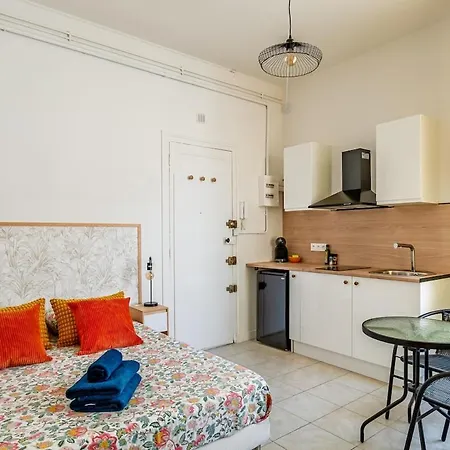 Studio, Centre Apartment
