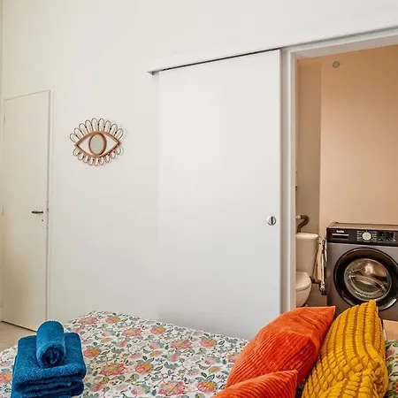 Studio, Centre *
