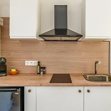 Studio, Centre Apartment *